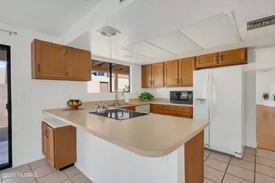1897 N Fountain Park Drive, Tucson, AZ 85715 - Photo 11
