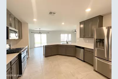 8010 S Golden Bell Drive, Tucson, AZ 85717 - Photo 9