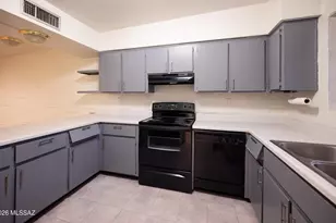 2866 N Beverly Ave, Tucson, AZ 85712 - Photo 13