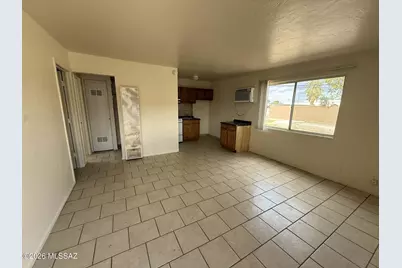 5433 E 30th Street #B, Tucson, AZ 85711 - Photo 3