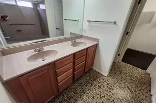 2713 N Neruda Ln, Tucson, AZ 85712 - Photo 17