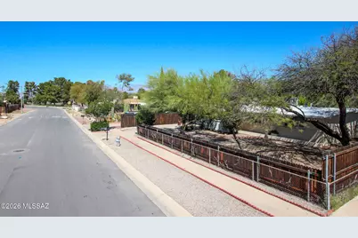 2019 S Avenida Del Sol, Tucson, AZ 85710 - Photo 5