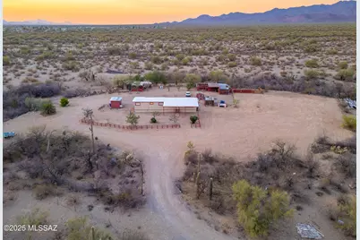 9160 W Lazy Be Place, Tucson, AZ 85735 - Photo 3