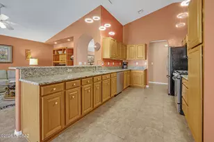 2550 W Tom Watson Dr, Tucson, AZ 85742 - Photo 11