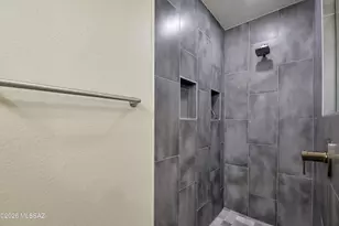 7221 E Clayridge Dr, Tucson, AZ 85750 - Photo 13