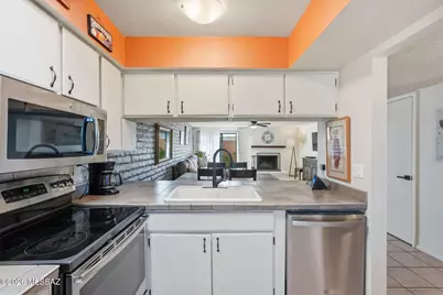 7778 E Kenyon Drive, Tucson, AZ 85710 - Photo 15