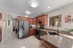 14422 N Spanish Garden Ln, Oro Valley, AZ 85755 - Photo 9