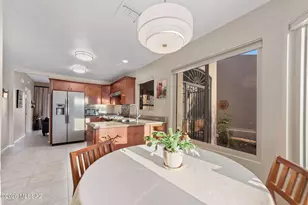 14422 N Spanish Garden Ln, Oro Valley, AZ 85755 - Photo 11