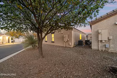 1340 W Vuelta Las Campanas, Sahuarita, AZ 85629 - Photo 23