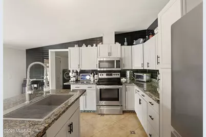 12095 W Daviti Lane, Tucson, AZ 85736 - Photo 9