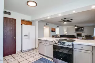 9771 E Sellarole Rd, Tucson, AZ 85730 - Photo 11