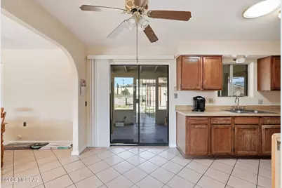 15901 N Starboard Drive, Catalina, AZ 85739 - Photo 9