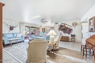 1044 N Paseo Iris, Green Valley, AZ 85614 - Photo 11