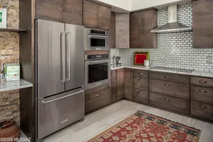 990 W Par Four Dr, Oro Valley, AZ 85755 - Photo 13