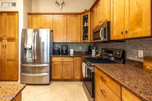 8861 E Windflower Dr, Tucson, AZ 85715 - Photo 7