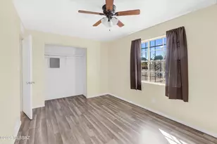 945 E Prince Rd, Tucson, AZ 85719 - Photo 17