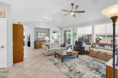 9342 N Wishing Star Drive, Tucson, AZ 85743 - Photo 3