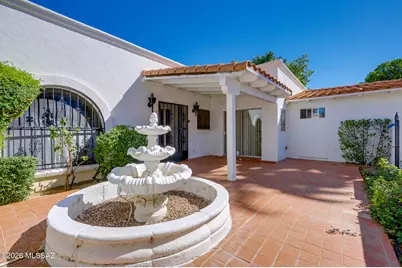 624 N Abrego Drive, Green Valley, AZ 85614 - Photo 3