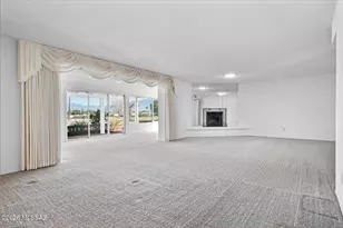 624 N Abrego Dr, Green Valley, AZ 85614 - Photo 11