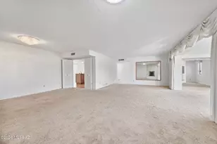 624 N Abrego Dr, Green Valley, AZ 85614 - Photo 9