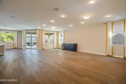 11100 N Delphinus Street, Oro Valley, AZ 85742 - Photo 9