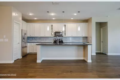 11100 N Delphinus Street, Oro Valley, AZ 85742 - Photo 5