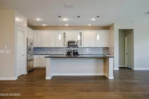 11100 N Delphinus St, Oro Valley, AZ 85742 - Photo 5