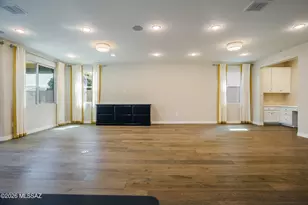 11100 N Delphinus St, Oro Valley, AZ 85742 - Photo 11