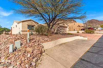 6039 W Ten Star Drive, Tucson, AZ 85713 - Photo 1