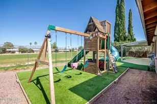 8933 E Pine Valley Dr, Tucson, AZ 85710 - Photo 23