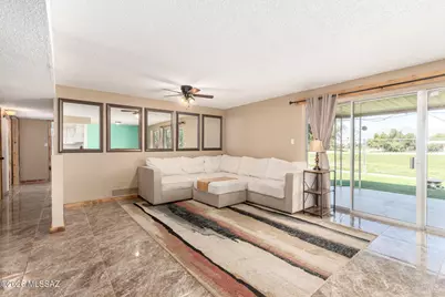 8933 E Pine Valley Drive, Tucson, AZ 85710 - Photo 3