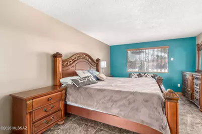 8933 E Pine Valley Drive, Tucson, AZ 85710 - Photo 13