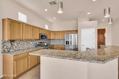 1012 W Mountain Stone Drive, Green Valley, AZ 85614 - Photo 11