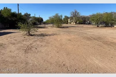245 E Mohave Road, Tucson, AZ 85705 - Photo 1