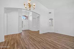 7463 N Bradstreet Dr, Tucson, AZ 85743 - Photo 9