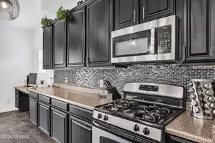 6435 S Sunrise Valley Dr, Tucson, AZ 85706 - Photo 13