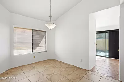 200 E Ridgeland Street, Oro Valley, AZ 85737 - Photo 11