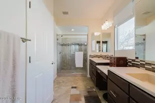 902 N Broken Hills Dr, Green Valley, AZ 85614 - Photo 23