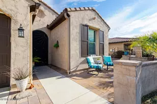 902 N Broken Hills Dr, Green Valley, AZ 85614 - Photo 7