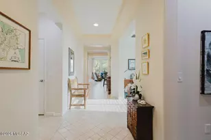 902 N Broken Hills Dr, Green Valley, AZ 85614 - Photo 9