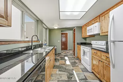 375 S Placita La Paz, Green Valley, AZ 85614 - Photo 5