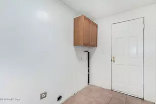 2351 S Thomas Dr, Tucson, AZ 85710 - Photo 27