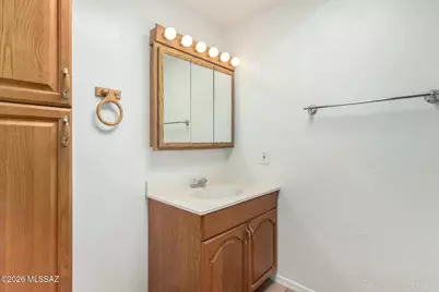 2351 S Thomas Drive, Tucson, AZ 85710 - Photo 25