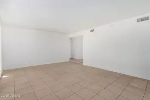 2351 S Thomas Dr, Tucson, AZ 85710 - Photo 5