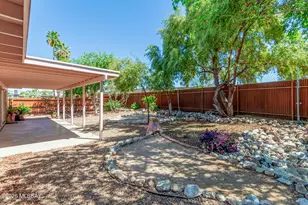 2351 S Thomas Dr, Tucson, AZ 85710 - Photo 31