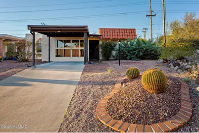 77 W Calle Del Lago, Green Valley, AZ 85614 - Photo 1