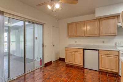 77 W Calle Del Lago, Green Valley, AZ 85614 - Photo 13