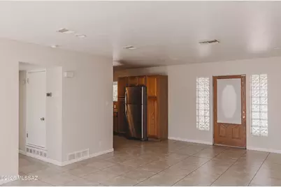 8338 E Julia Street, Tucson, AZ 85710 - Photo 11