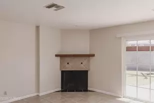 8338 E Julia St, Tucson, AZ 85710 - Photo 9