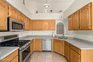 3780 W Mesa Ridge Trail, Tucson, AZ 85742 - Photo 15